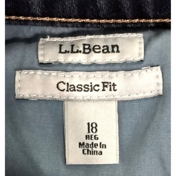 L.L. Bean Classic Fit Mid-Rise Denim Jeans Blue Straight Leg 5 Pockets Size 18 R - Picture 7 of 8